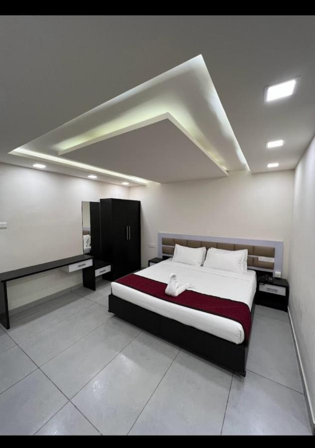 Clarks Inn Express ,Sirkazhi Exterior photo