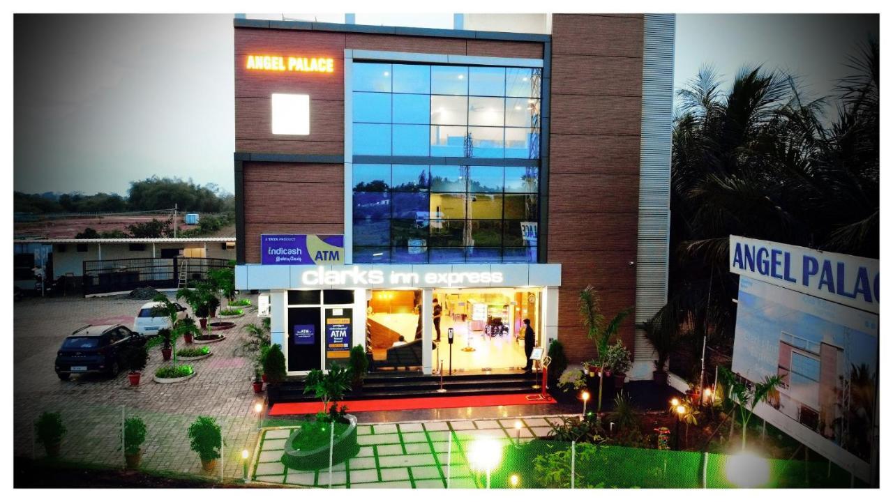 Clarks Inn Express ,Sirkazhi Exterior photo